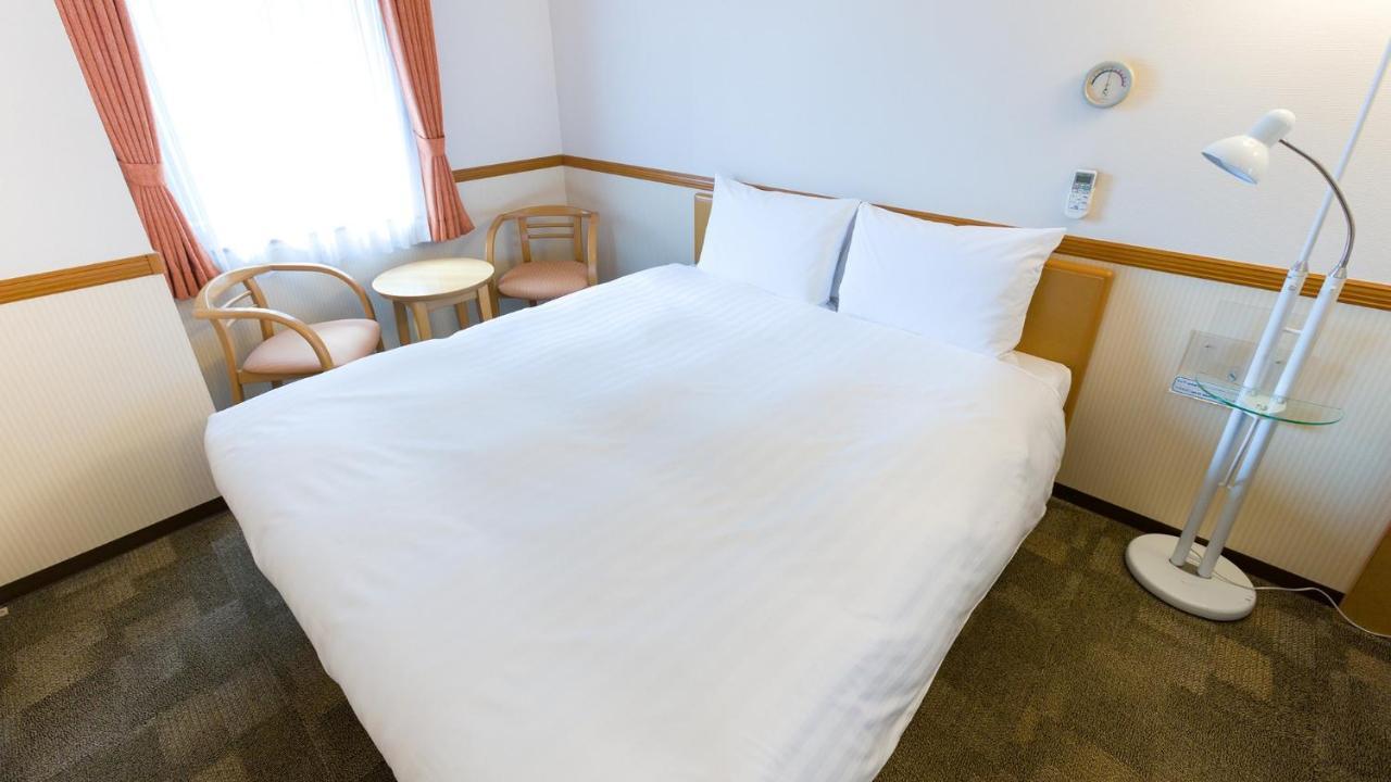 Toyoko Inn Chiba Ekimae חדר תמונה